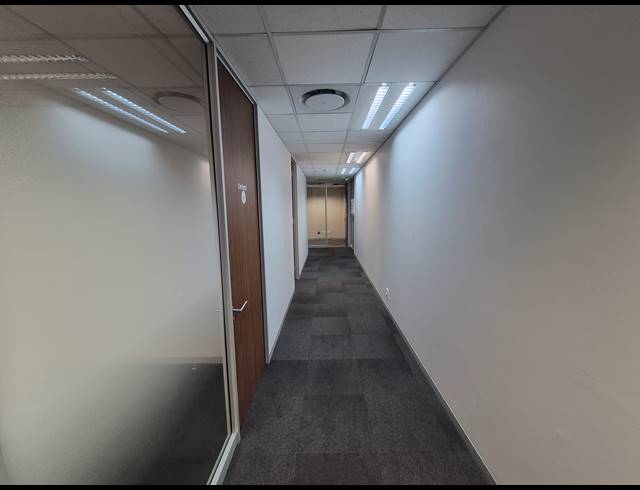 484M² OFFICE TO LET IN WOODMEAD